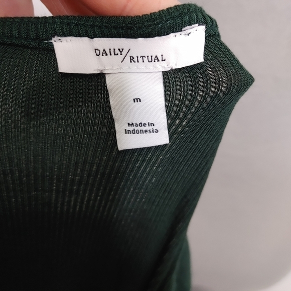 RIBBED keyhole midi dress size M - Picture 7 of 11